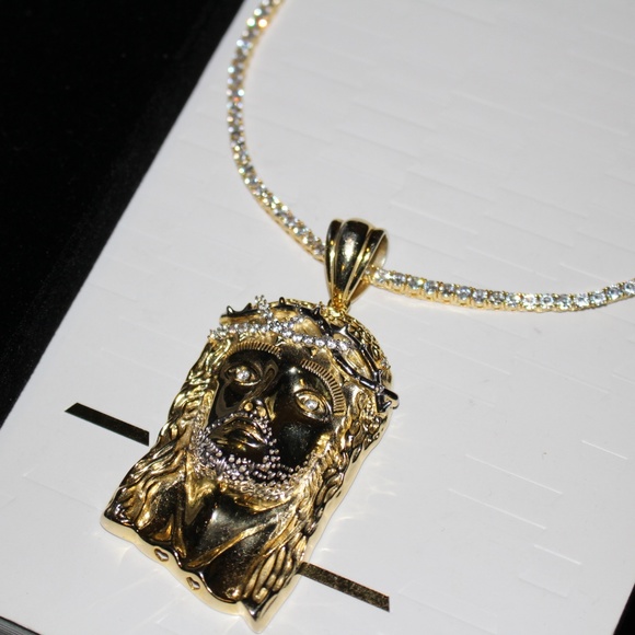 3mm Tennis Chain ICED OUT w/ Jesus Pendant